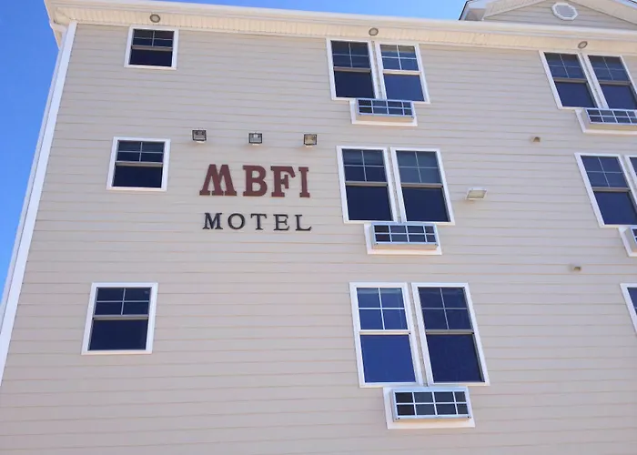 Motel: Misquamicut Beach Front Inn